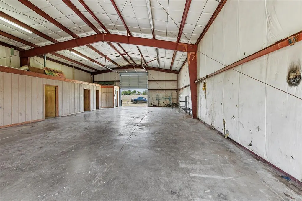 Photo 22 — 1418 S S. Washington Avenue, Elk City, OK 73644