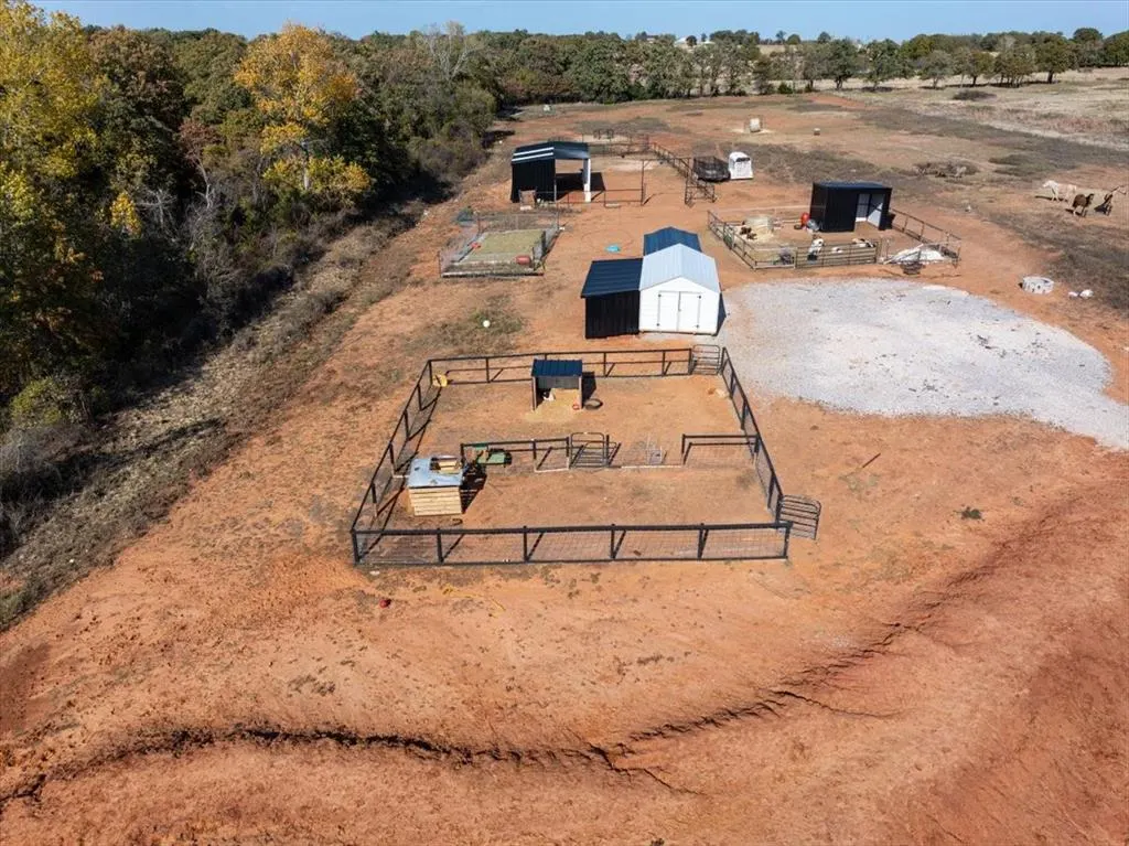 Photo 17 — 10529 184th Street, Lindsay, OK 73052