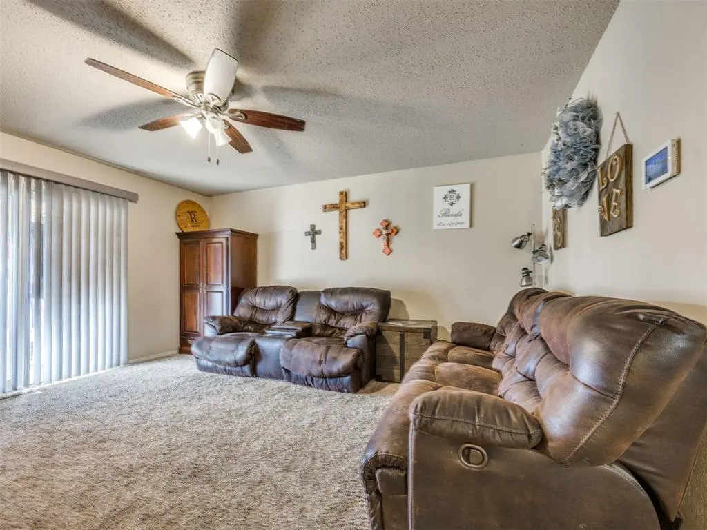 Photo 10 — 4500 Lunow Drive, Oklahoma City, OK 73135