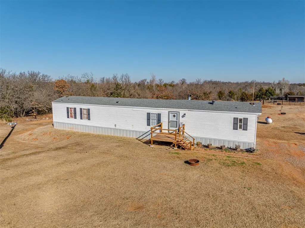 Front exterior — 333548 E 820 Road, Carney, OK 74832