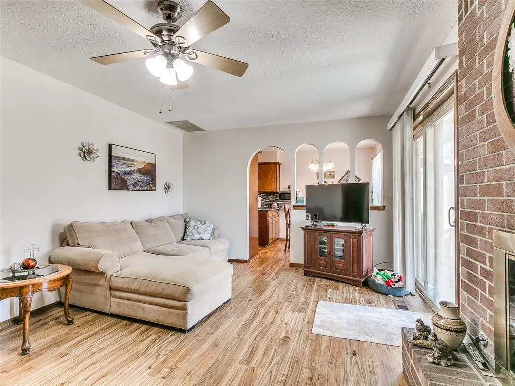 Photo 9 — 2612 N Markwell Avenue, Bethany, OK 73008
