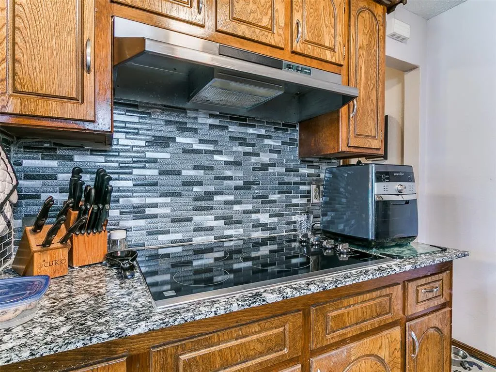 Photo 18 — 2612 N Markwell Avenue, Bethany, OK 73008