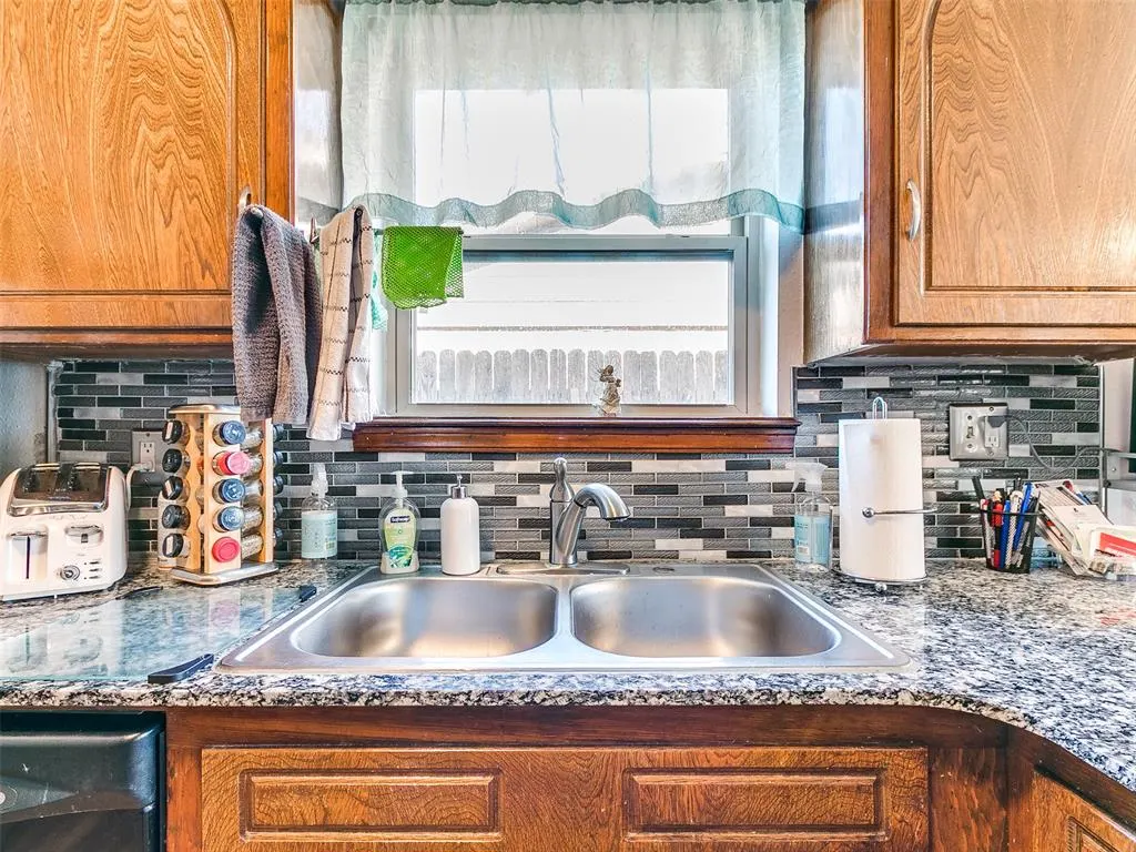 Photo 19 — 2612 N Markwell Avenue, Bethany, OK 73008