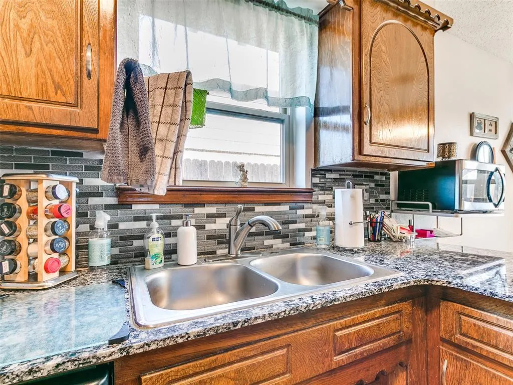 Photo 20 — 2612 N Markwell Avenue, Bethany, OK 73008