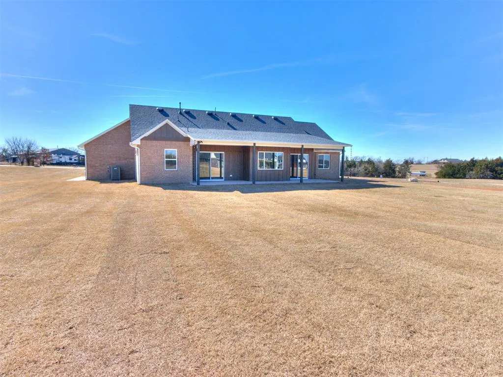 Photo 4 — 4500 Janie Way, Guthrie, OK 73044