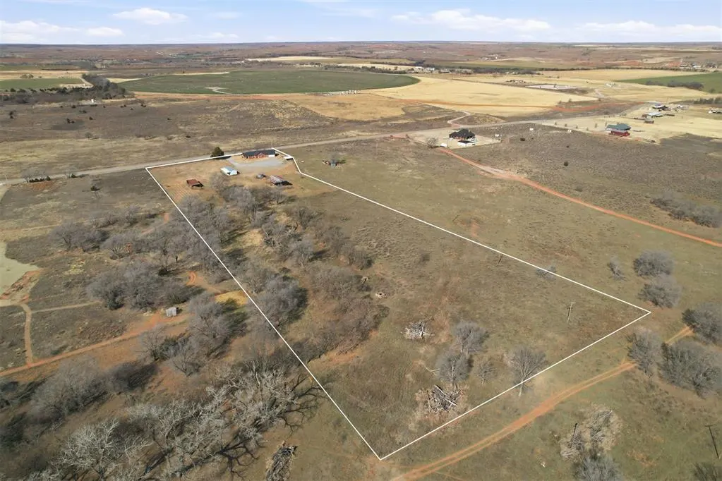 Photo 28 — 9448 N 2020 Road, Hammon, OK 73650