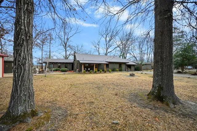 Photo 4 — 732 Red Fox Road, Broken Bow, OK 74728