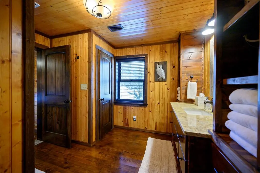 Photo 16 — 732 Red Fox Road, Broken Bow, OK 74728
