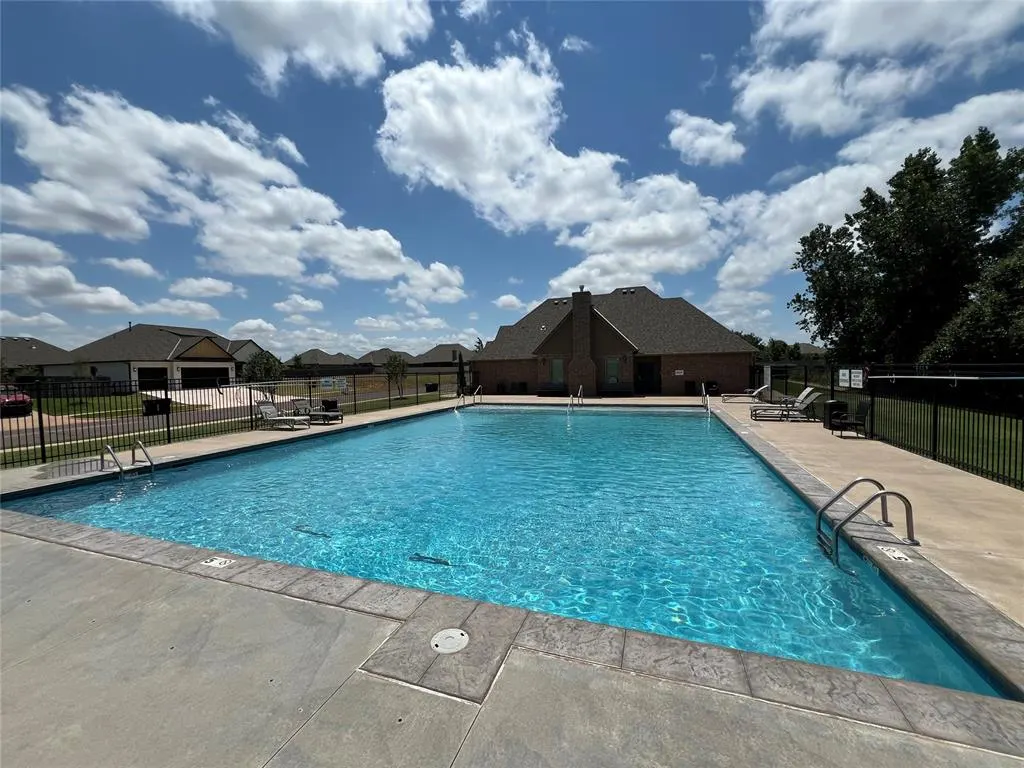 Photo 7 — 3204 Sagebrush Place, Yukon, OK 73099