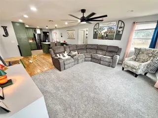 Sold home at 401 E Davis Street