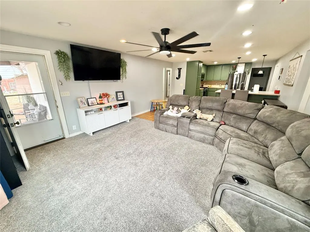 Photo 6 — 401 E Davis Street, Tipton, OK 73570