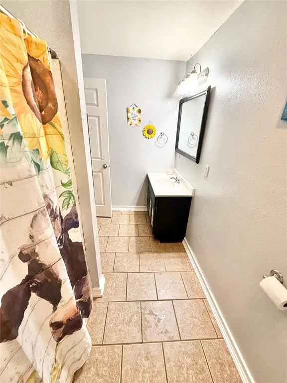 Photo 16 — 401 E Davis Street, Tipton, OK 73570