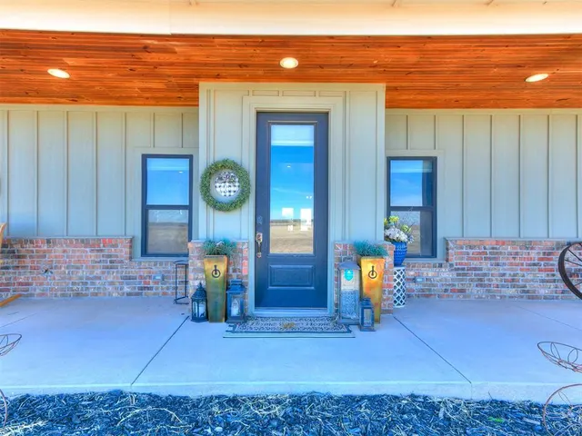 Photo 2 — 6125 Alfadale Street, Union City, OK 73090