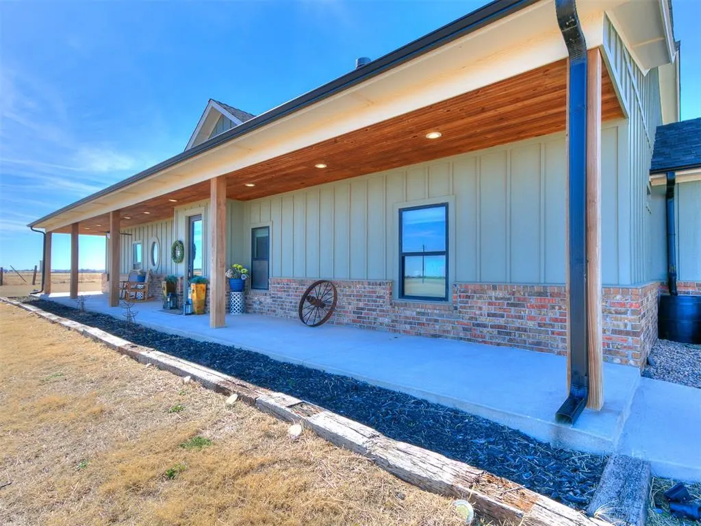 Photo 3 — 6125 Alfadale Street, Union City, OK 73090