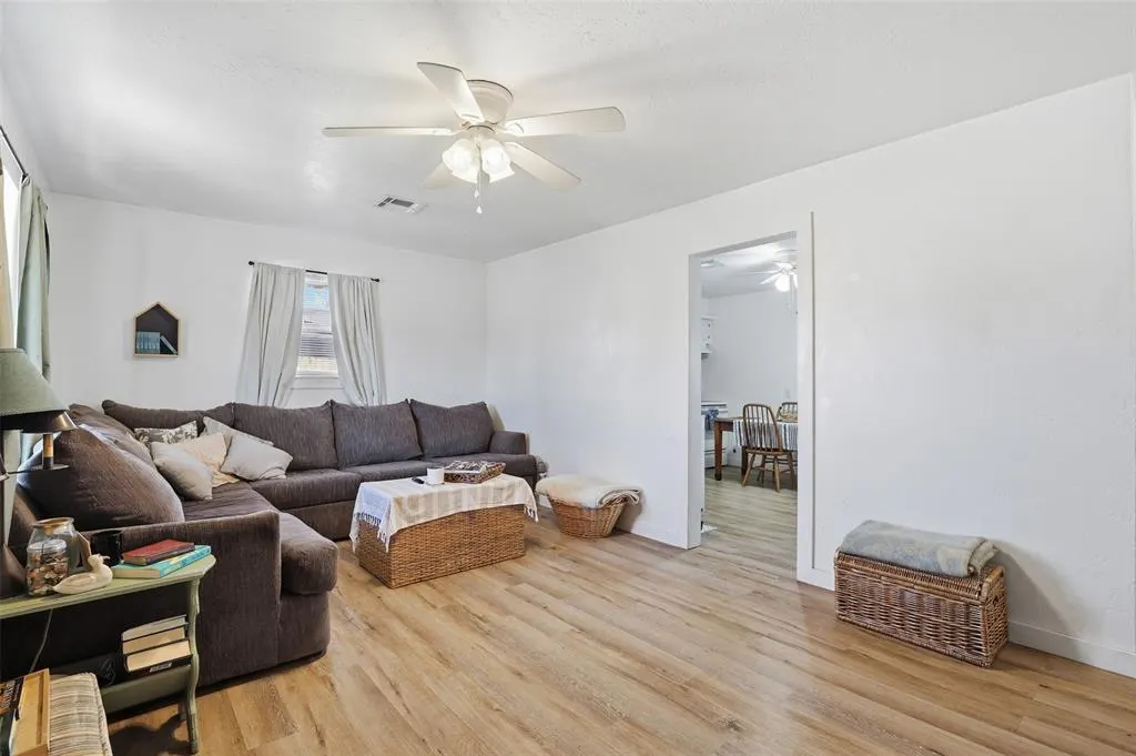 Photo 6 — 306 S Main Street, Blanchard, OK 73010