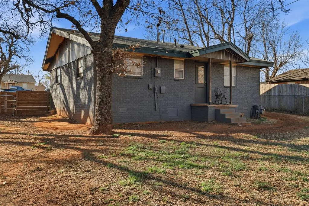 Photo 22 — 306 S Main Street, Blanchard, OK 73010