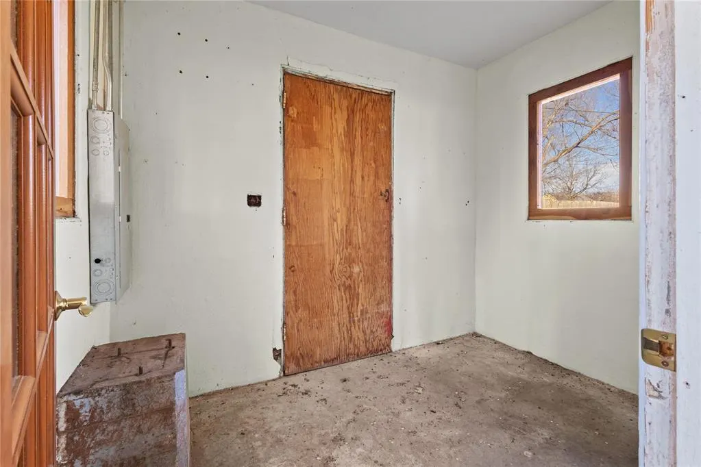 Photo 11 — 22676 N Route 66, Clinton, OK 73601
