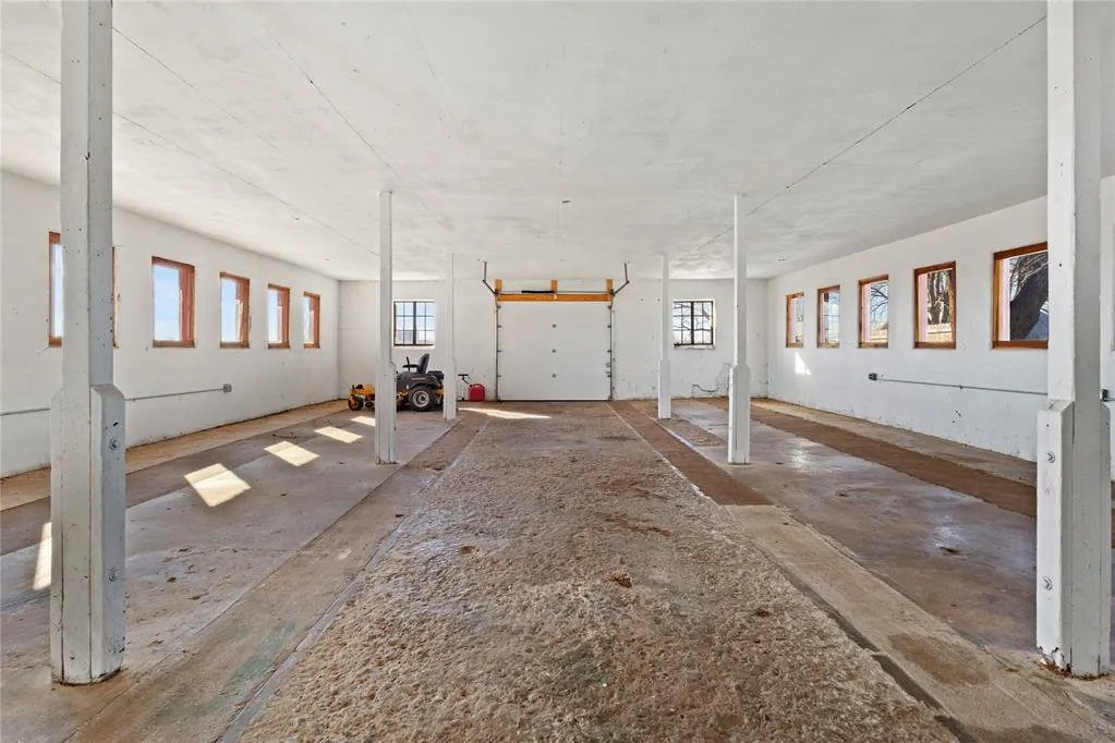 Photo 12 — 22676 N Route 66, Clinton, OK 73601