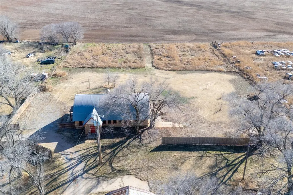 Photo 15 — 22676 N Route 66, Clinton, OK 73601