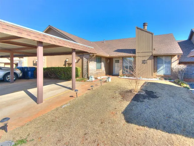 Photo 2 — 6813 NW 64th Terrace, Oklahoma City, OK 73132