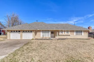 Sold home at 3209 NW 61st Terrace