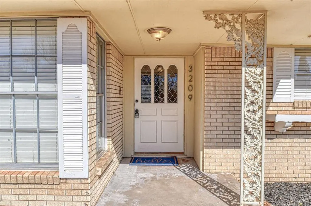 Photo 3 — 3209 NW 61st Terrace, Oklahoma City, OK 73112