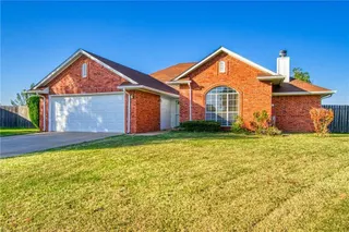Sold home at 2936 Laurel Circle