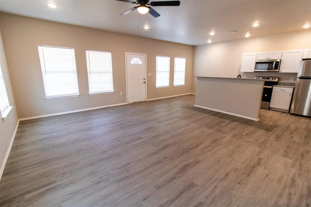 Photo 3 — 308 NW 122nd Street A & B, Oklahoma City, OK 73114