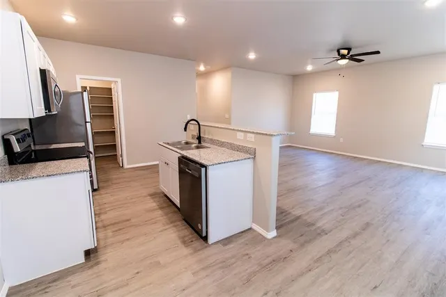 Photo 5 — 308 NW 122nd Street A & B, Oklahoma City, OK 73114