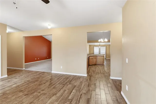 Photo 6 — 128 Eagle Circle, Elk City, OK 73644