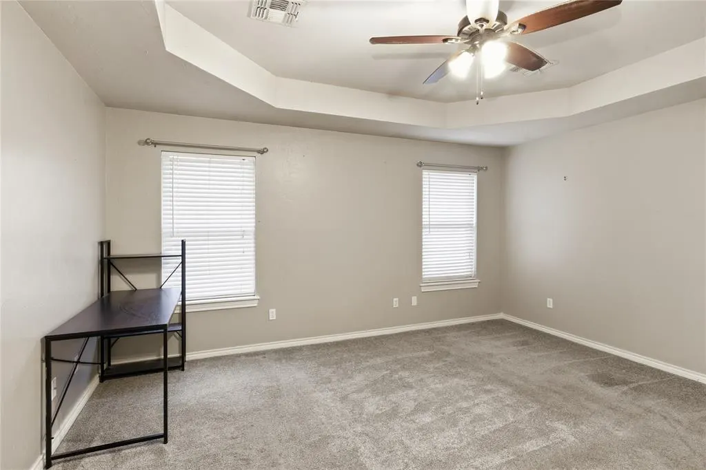Photo 15 — 128 Eagle Circle, Elk City, OK 73644