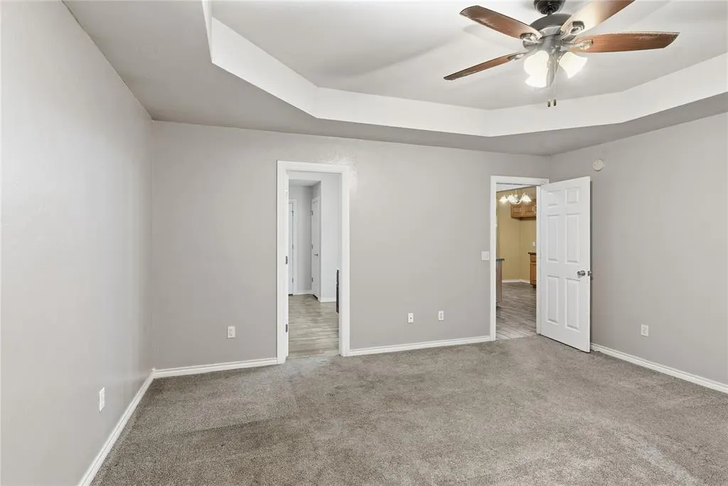 Photo 16 — 128 Eagle Circle, Elk City, OK 73644