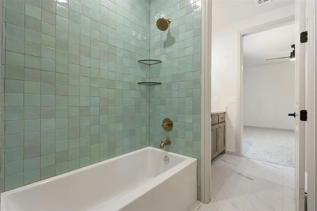 Photo 38 — 8101 Amber Ridge Drive, Edmond, OK 73034