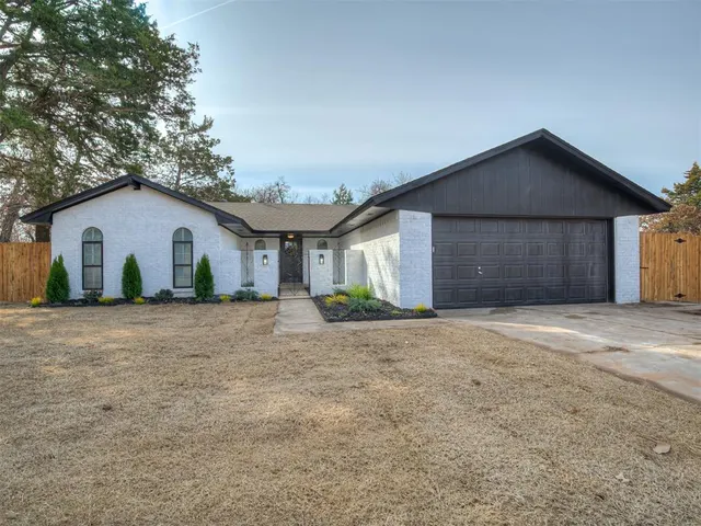 Front exterior — 1724 Mimosa Lane, Newcastle, OK 73065