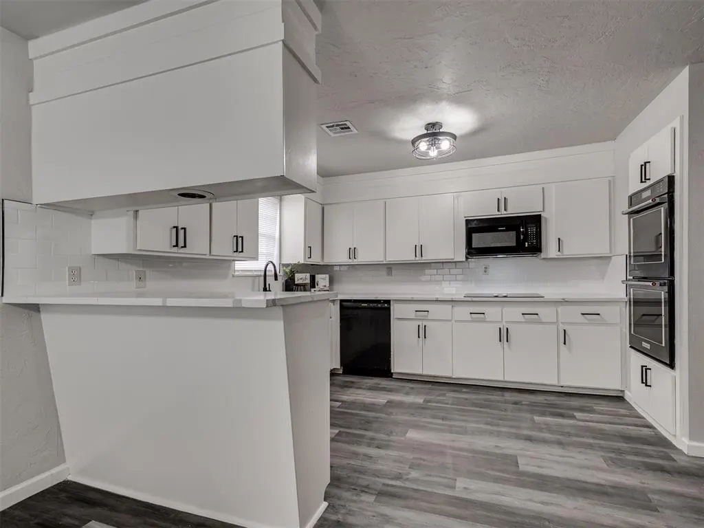 Photo 16 — 1724 Mimosa Lane, Newcastle, OK 73065