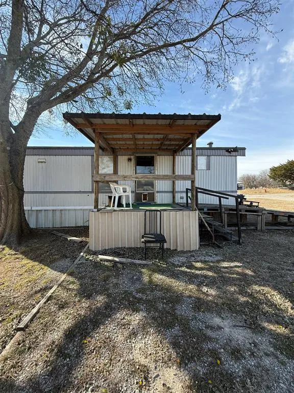 Front exterior — 215 W K Street, Ringling, OK 73456