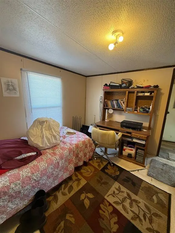 Photo 11 — 215 W K Street, Ringling, OK 73456