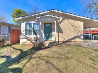 Sold home at 927 E Symmes Street