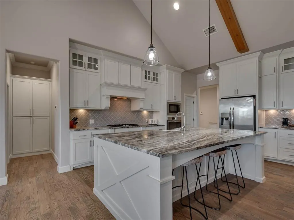 Photo 9 — 4205 Bridge Wood Lane, Mustang, OK 73064