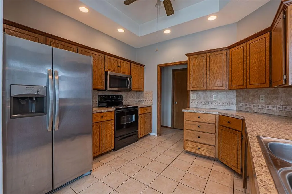 Photo 16 — 1514 Southern Hills Drive, Ardmore, OK 73401