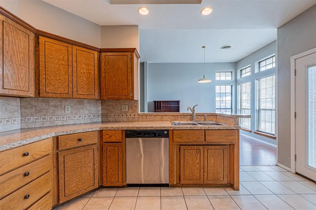 Photo 18 — 1514 Southern Hills Drive, Ardmore, OK 73401