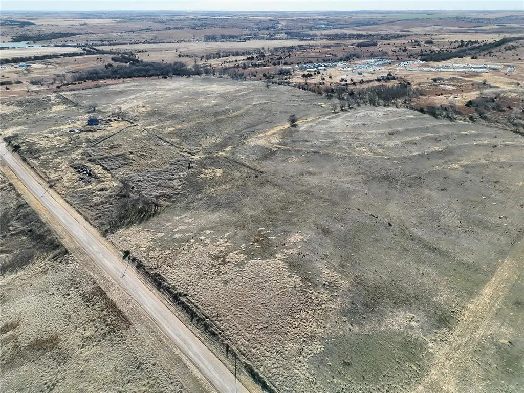 Photo 3 — 9634 N 1690 Road, Reydon, OK 73660