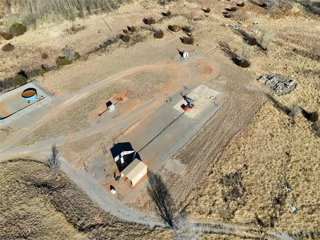 Photo 6 — 9634 N 1690 Road, Reydon, OK 73660
