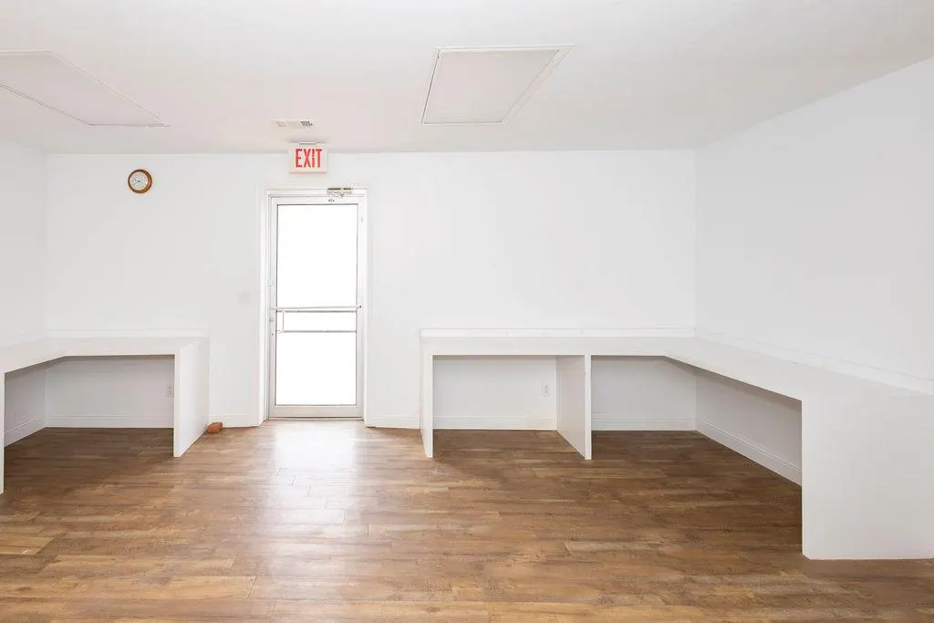 Photo 23 — 327 W Main Street, Marlow, OK 73055