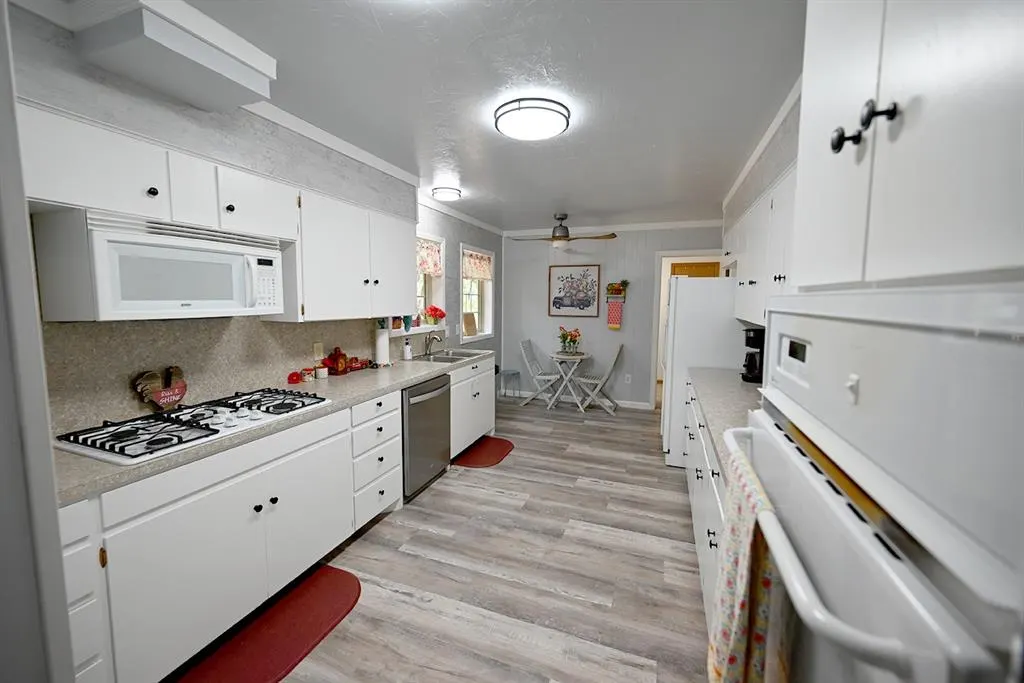 Photo 5 — 4908 E Clayton Lane, Stillwater, OK 74075