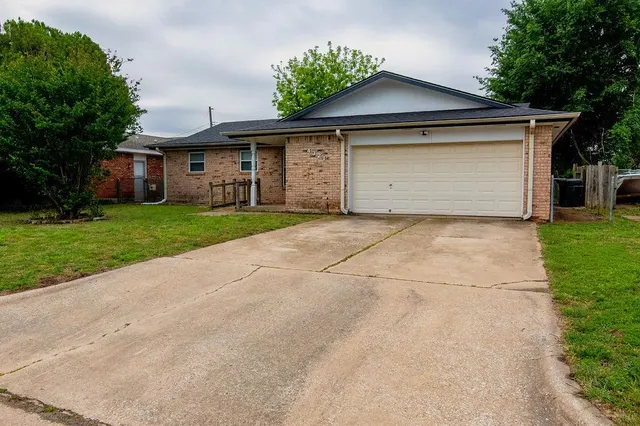 Front exterior — 4321 Epperly Drive, Del City, OK 73115