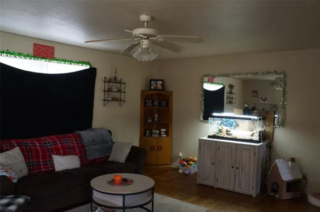 Photo 3 — 324 W Comanche Street, Purcell, OK 73080