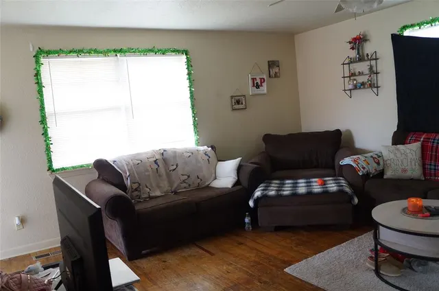Photo 5 — 324 W Comanche Street, Purcell, OK 73080