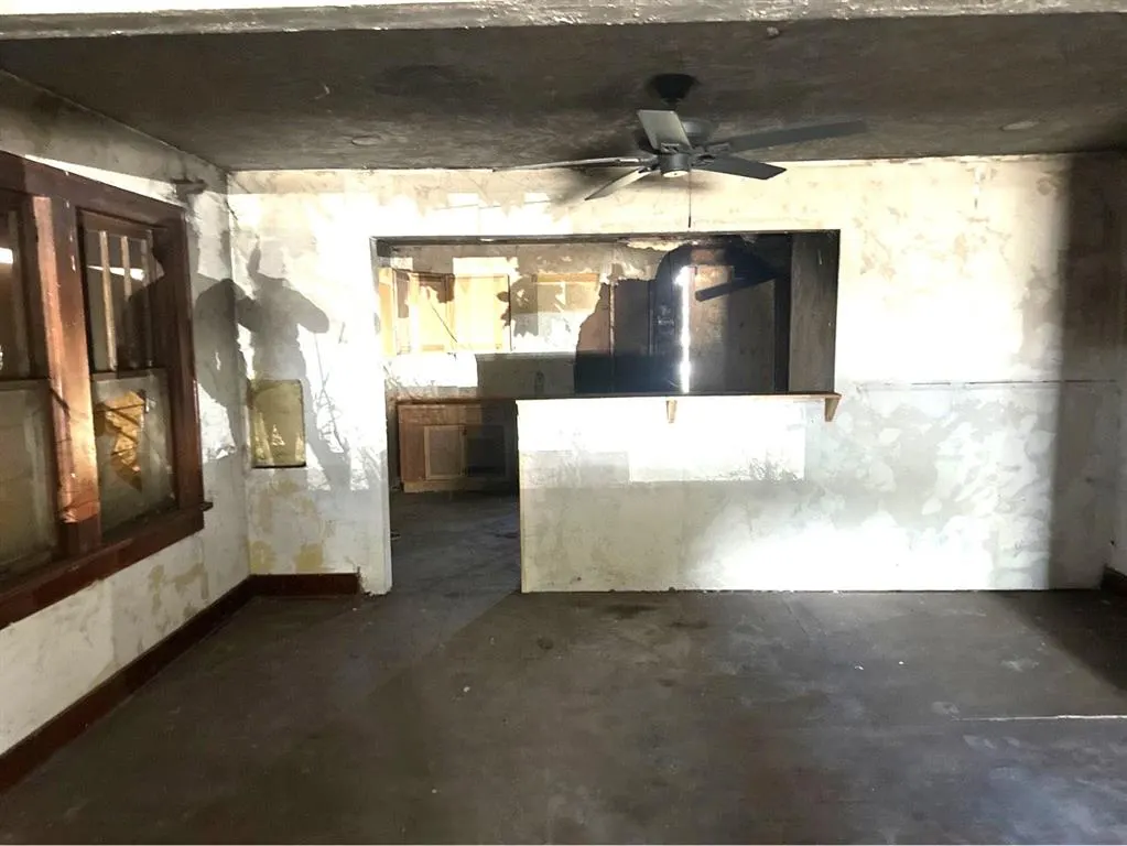 Photo 8 — 3831 NW 10th Street, Oklahoma City, OK 73107