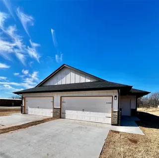 Sold home at 8801 N Walker Avenue #B